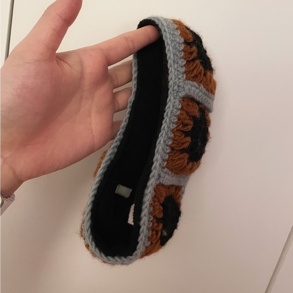 100% Pure Wool Winter Headband Handmade in Nepal - Picture 2 of 3